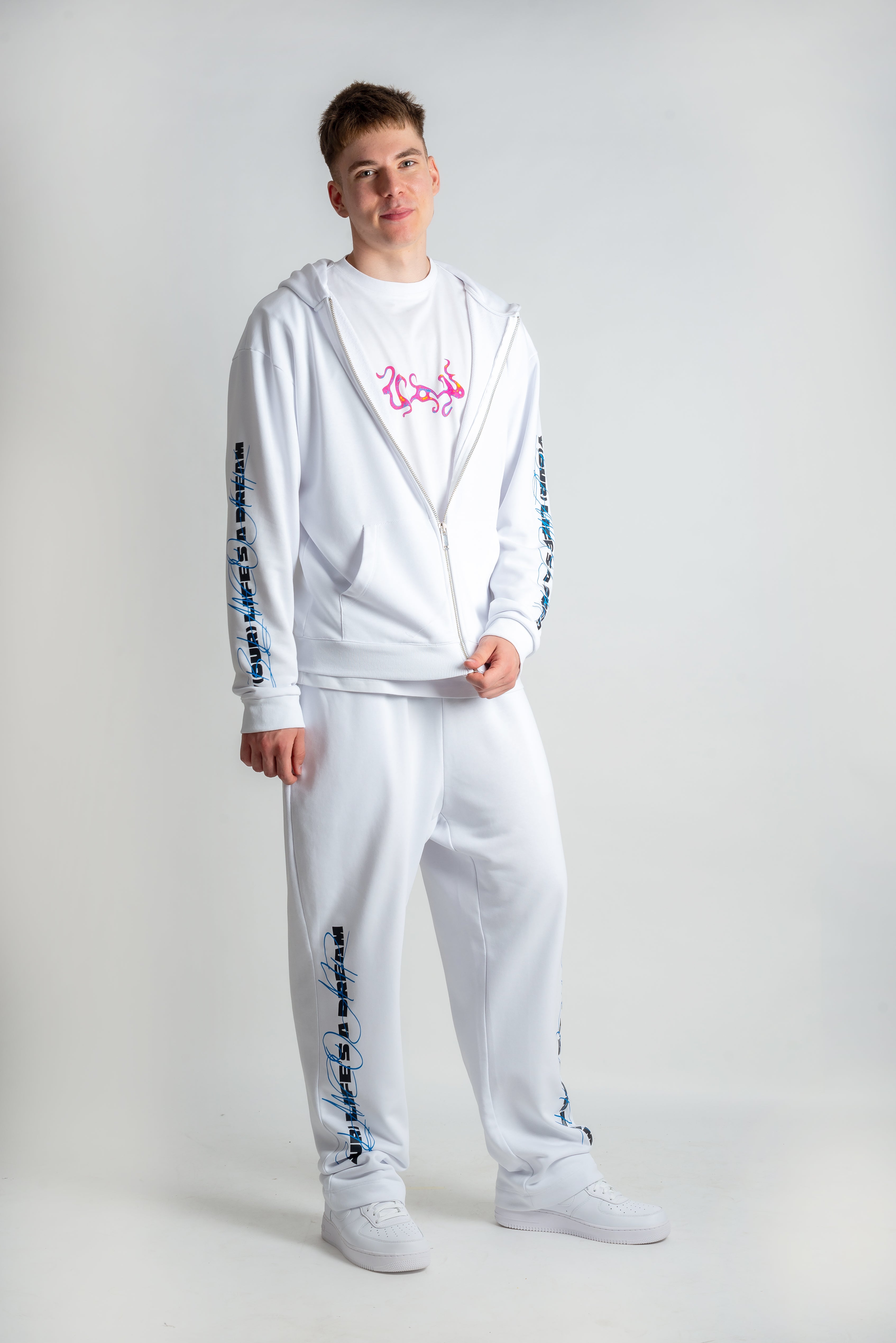 新品タグ付きBlueleaブルレアSideslit sweatpantsホワイト 新品タグ付きBlueleaブルレアSideslit sweatpantsホワイト パンツ